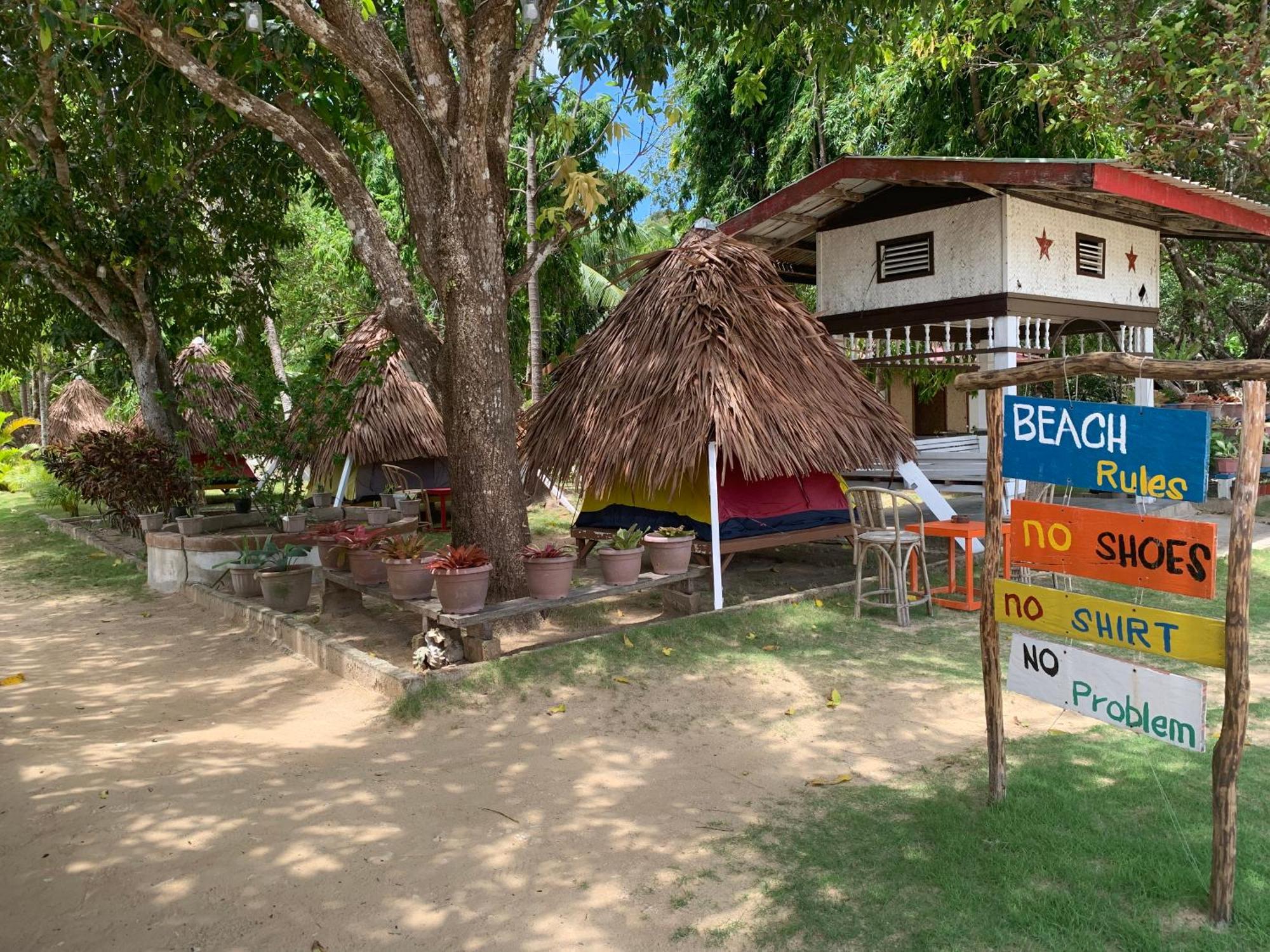 Pangulatan Beach Resort El Nido Pokoj fotografie