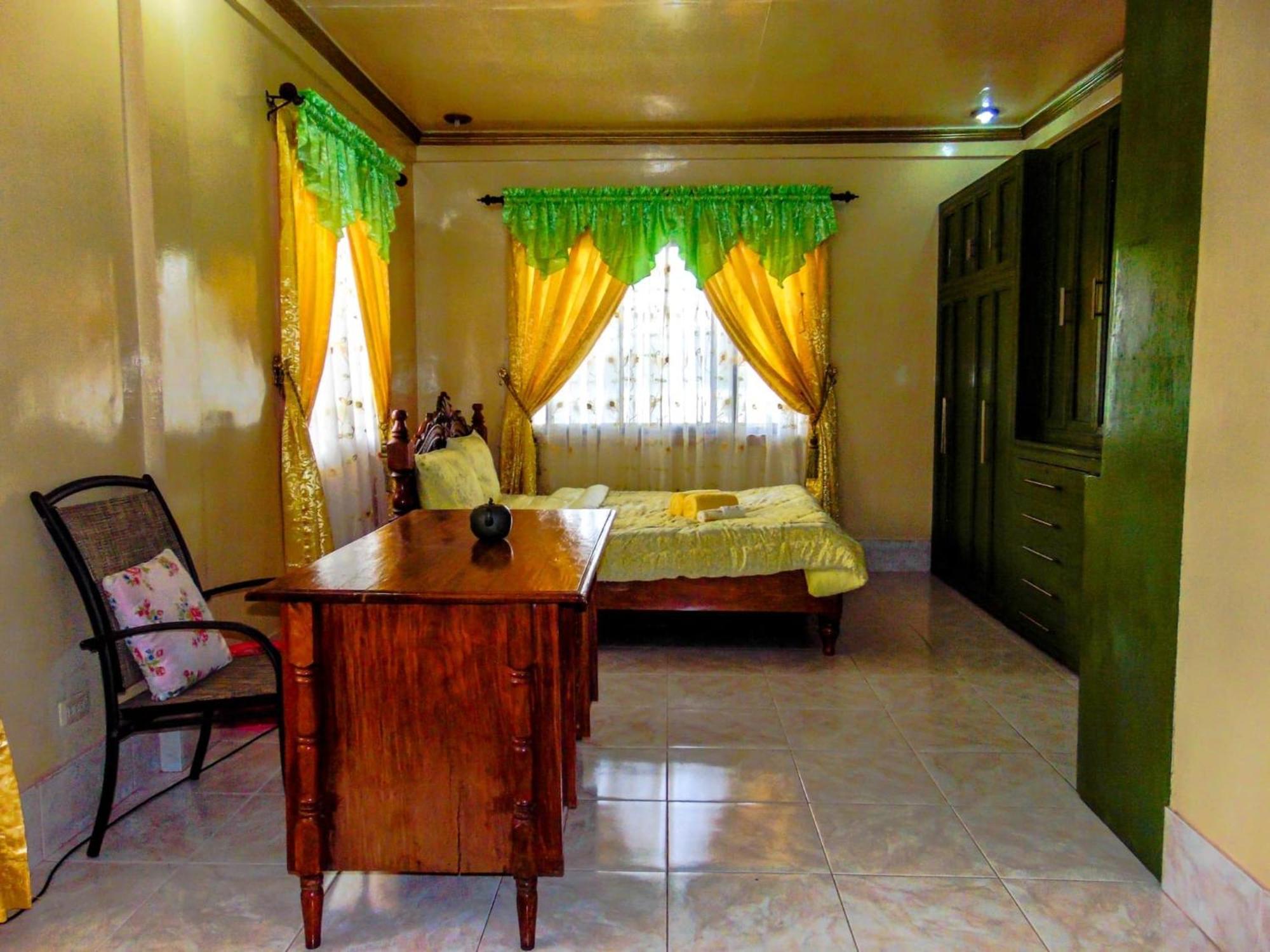 Pangulatan Beach Resort El Nido Pokoj fotografie